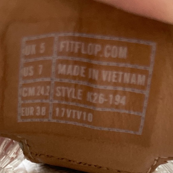 FitFlop Rumba Beaded Toe-Post Sandals White Size 7 - Picture 7 of 11